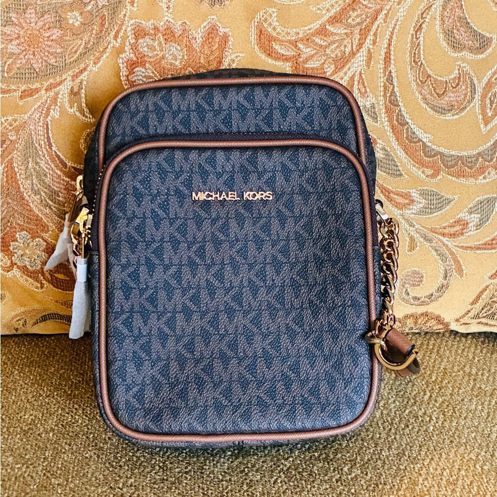 🤎 SOLD Michael Kors Brown Monogram Crossbody Bag NWT
